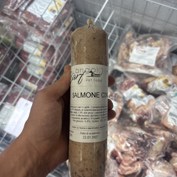 Salmone tritato con ossa 500gr angolo barf